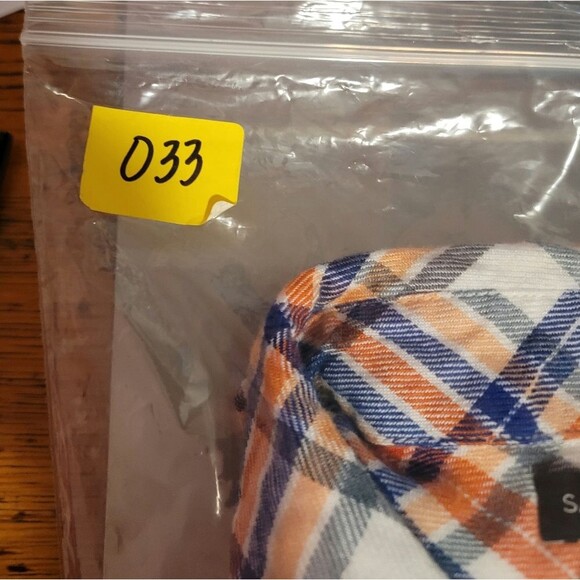 Saks Fifth Avenue Plaid Button Down Long Sleeve Size Large - Picture 13 of 13